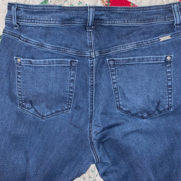 INC Skinny Leg Tummy Control jeans - Picture 2 of 4